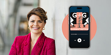 Portrait von Katrin Staffler, Pflegebeauftragte der Bundesregierung, daneben ein Smartphone, was das Logo von G+G Kassentreffen Podcast zeigt.