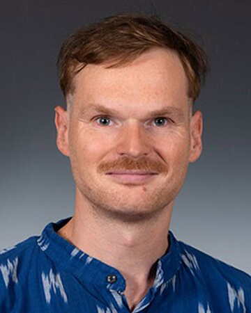 Foto: Dr. Jakob Manthey, Arbeitsgruppenleiter am Zentrum für Interdisziplin&auml;re Suchtforschung der Universit&auml;t Hamburg.