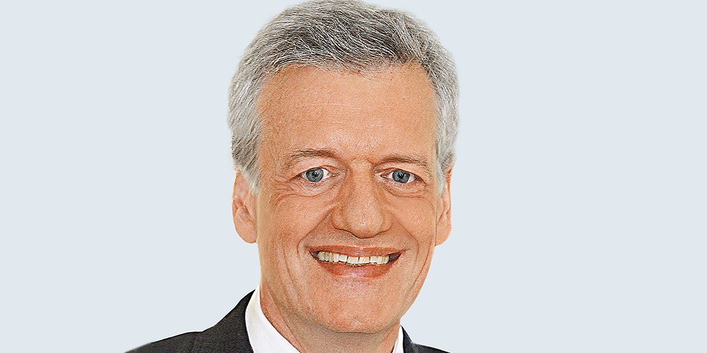 Porträt von Prof. Dr. Ferdinand Gerlach, Direktor des Instituts für Allgemeinmedizin an der Universität Frankfurt und ehemaliger Vorsitzender des Sachverständigenrats zur Begutachtung der Entwicklung im Gesundheitswesen