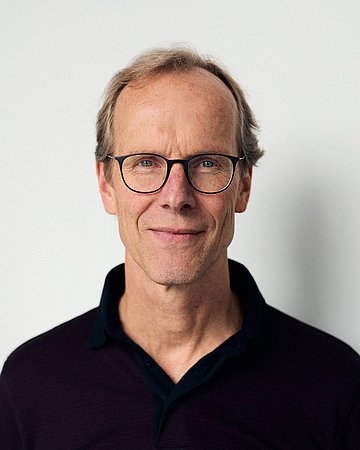 Foto: Portr&auml;t von Prof. Dr. Hajo Zeeb, Vorsitzender der Deutschen Gesellschaft f&uuml;r Public Health (DGPH) e. V.