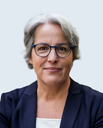 Portr&auml;t: Kerstin Claus, Unabh&auml;ngige Bundesbeauftragte gegen sexuellen Missbrauch von Kindern und Jugendlichen (UBSKM)