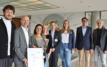 Foto: Preisverleihung BGF-Preis 2023: Gesunde Pflege, Team Universit&auml;tsklinikum W&uuml;rzburg