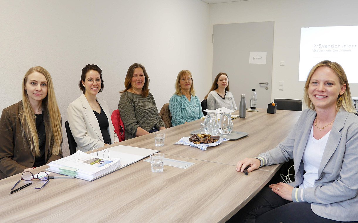 Das PiP-Team des Karolinenstifts am Konferenztisch
