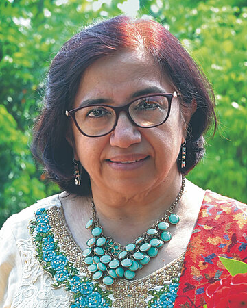Foto: Portr&auml;t von Prof. Dr. Vina Vaswani, Bioethikerin und Forensikerin, ist Gr&uuml;nderin und Leiterin des Zentrums f&uuml;r Medizinethik an der Yenepoya Universit&auml;t in Mangalore, Indien.