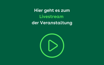 Grafik die auf den Livestream der Veranstaltung verweist