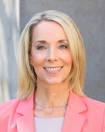 Foto: Stefanie Stoff-Ahnis, stellvertretende Vorstandsvorsitzende des GKVSpitzenverbandes.