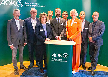 Gruppenfoto mit Expertinnen und Experten des AOK-Tages.