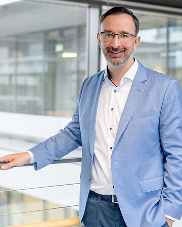 Port&auml;tfoto: Christian Meske, Professor f&uuml;r Soziotechnisches Systemdesign und K&uuml;nstliche Intelligenz an der Ruhr-Universit&auml;t Bochum