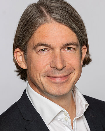 Foto: Portr&auml;t von Christian Klauder, Verwaltungsratsvorsitzender der AOK Rheinland/Hamburg (Arbeitgeberseite).