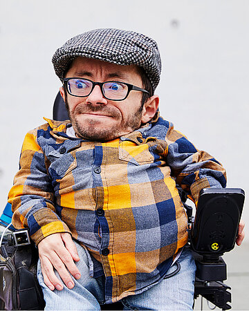 Foto: Ra&uacute;l Krauthausen, Inklusionsaktivist, Autor, Moderator und Medienmacher.