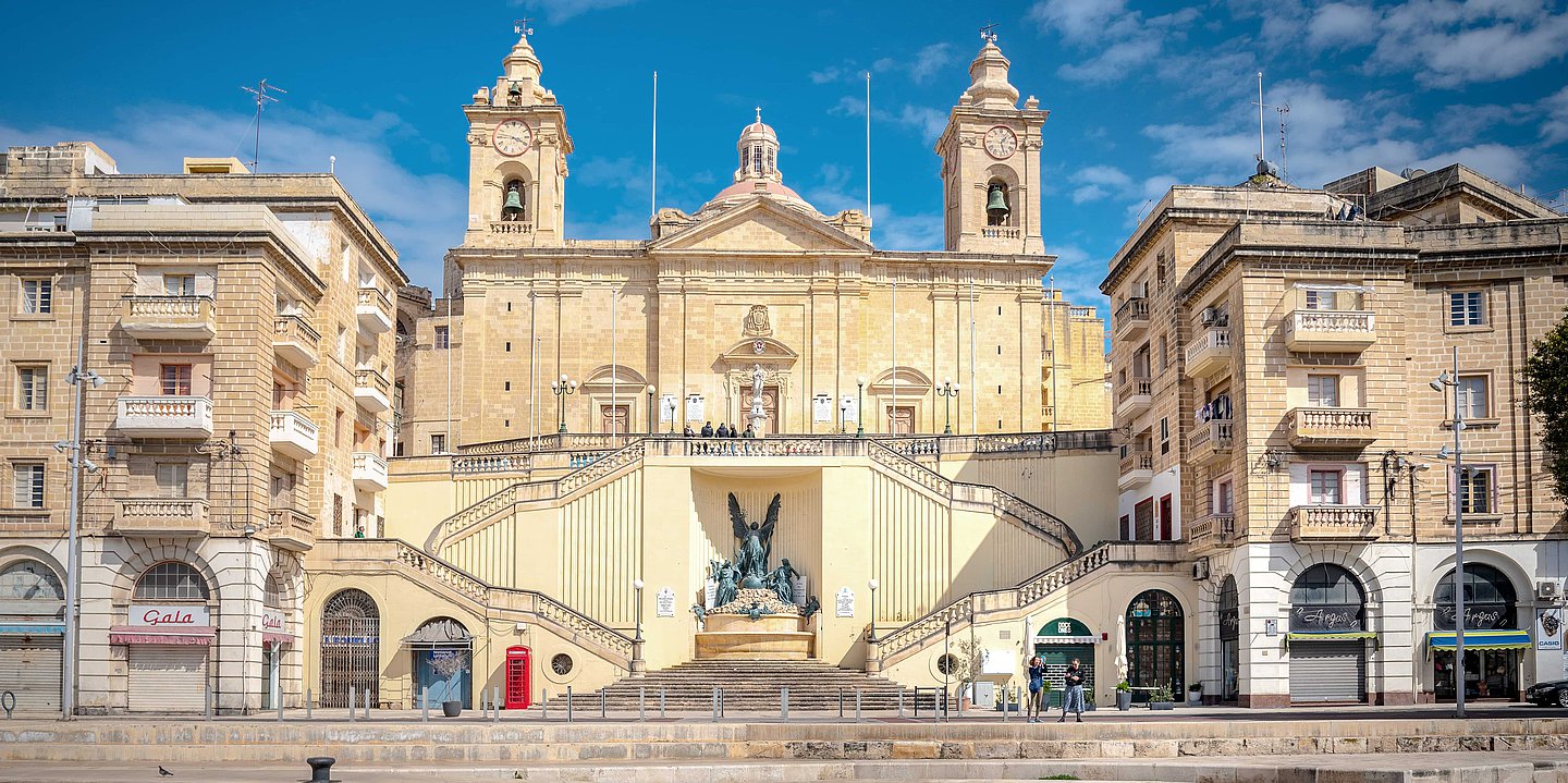 Hauptstadt Maltas: Valletta.