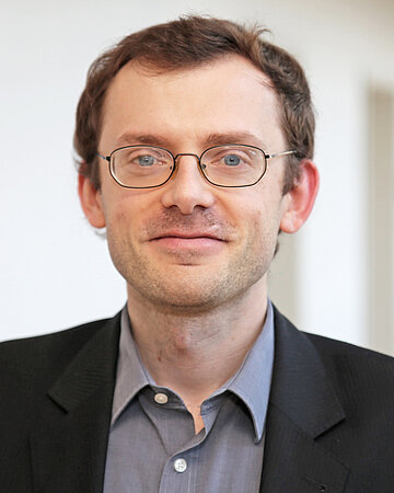 Foto: Prof. Dr. PH Patrick Brzoska, Fakult&auml;t f&uuml;r Gesundheit (Department f&uuml;r Humanmedizin) an der Universit&auml;t Witten-Herdecke.