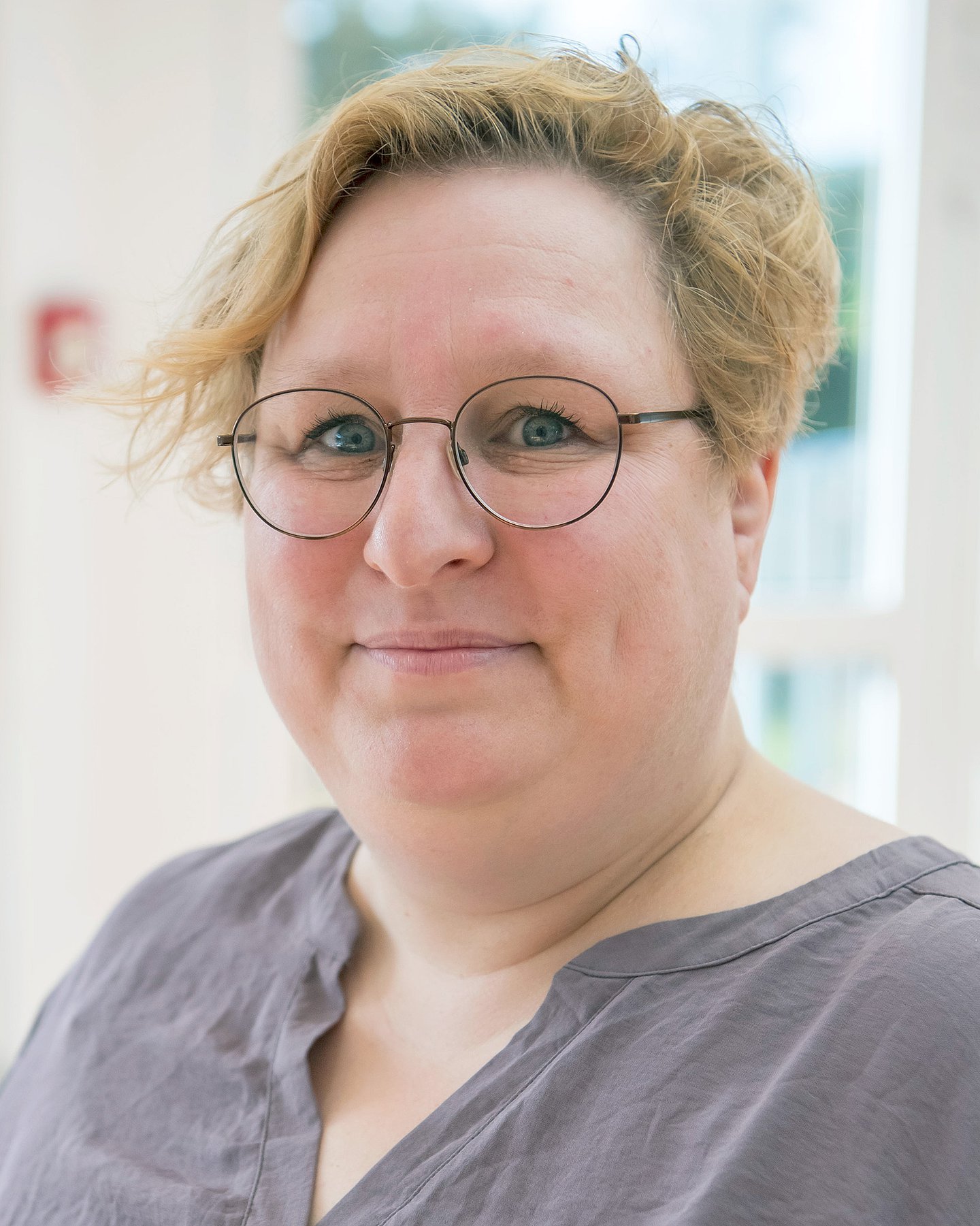 Porträt von Kathrin Hendricks, Koordinatorin Therapeutische Pflege bei der Evangelischen Altenhilfe
