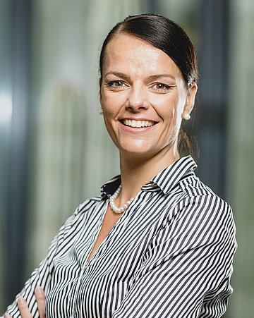 Dr. Katharina Ladewig Dr. Katharina Ladewig