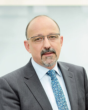 Foto: Helmut Schr&ouml;der, Gesch&auml;ftsf&uuml;hrer des Wiss. Instituts der AOK (WIdO).