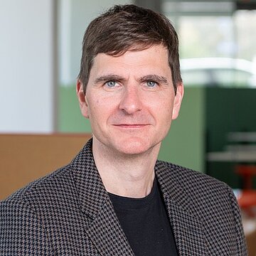 Portr&auml;tfoto: Prof. Alexander Geissler, Professor für Gesundheits&ouml;konomie, -Politik und -Management an der Universit&auml;t St. Gallen, Schweiz.