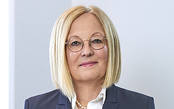 Portr&auml;t von Dr. Irmgard Stippler, Vorstandsvorsitzende AOK Bayern