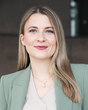 Kaja Klapsa, Redakteurin Politik bei der ZEIT