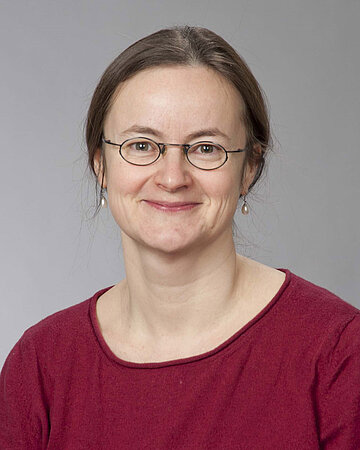Foto: Portr&auml;tbild Prof. Dr. Susanne Singer, Leiterin der Abteilung &bdquo;Epidemiologie und Versorgungsforschung&ldquo; am Institut f&uuml;r Medizinische Biometrie, Epidemiologie und Informatik (IMBEI), Universit&auml;tsmedizin der Johannes Gutenberg-Universit&auml;t Mainz.