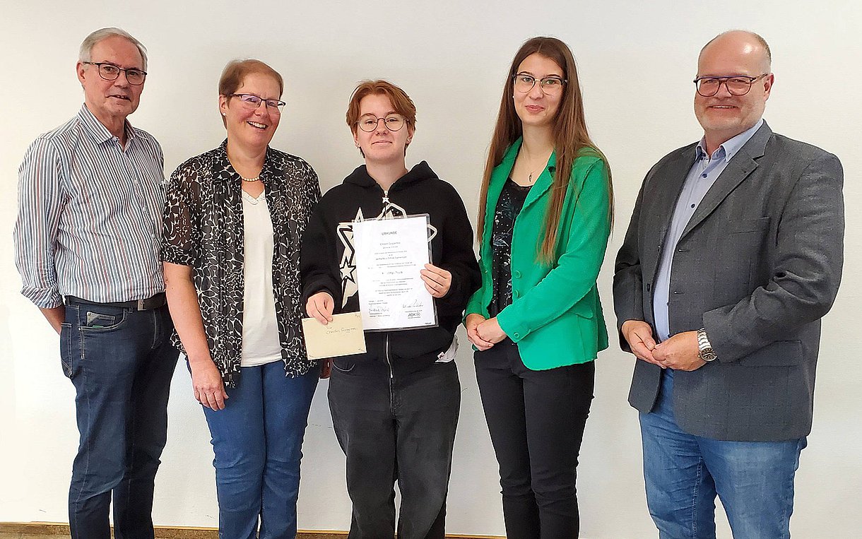 Gruppenbild mit fünf Personen anlässlich der Verleihung des Kofrányi-Preises in Sigmaringen.