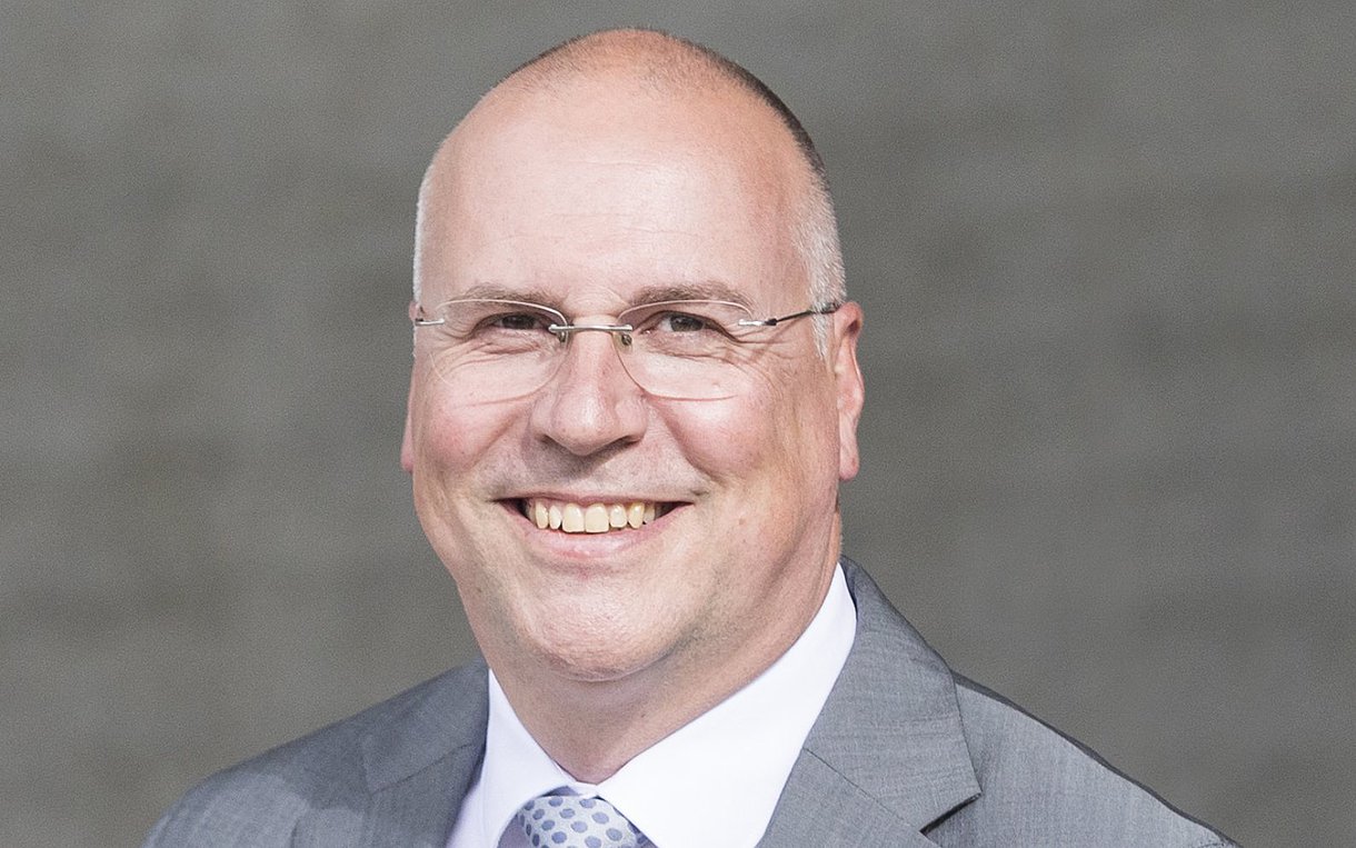 Porträt von Johannes Bauernfeind, Vorstandsvorsitzender AOK Baden-Württemberg
