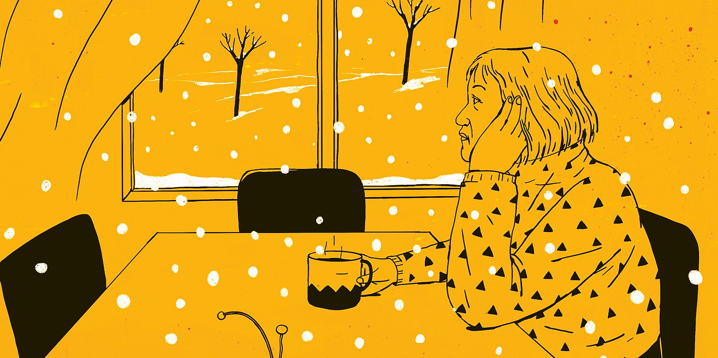Illustration einer alten Frau, die mit einer Tasse Tee an einem leeren Tisch sitzt und aus dem Fenster ins Winterwetter blickt