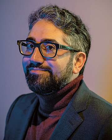 Foto: Manouchehr Shamsrizi, Co-Founder des &bdquo;gamelab.berlin&ldquo; am Exzellenzcluster, Humboldt-Universit&auml;t Berlin.