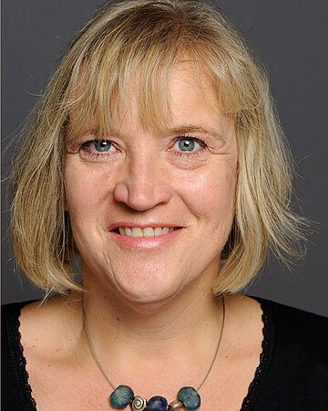 Foto: Prof. Dr. Maria Wasner, Professorin f&uuml;r Soziale Arbeit in Palliative Care an der Katholischen Stiftungshochschule M&uuml;nchen.