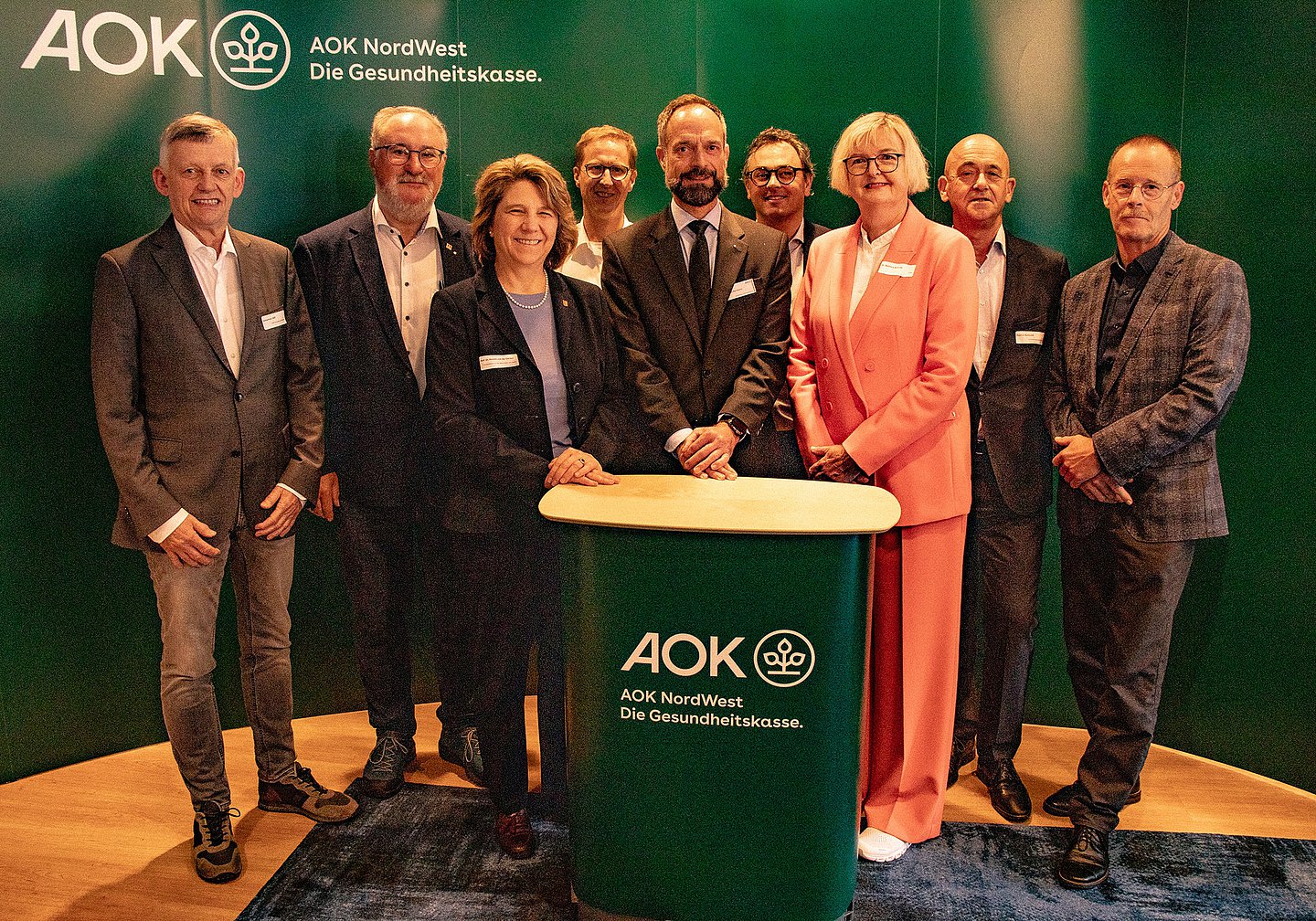 Gruppenfoto mit den Expertinnen und Experten des AOK-Tages.