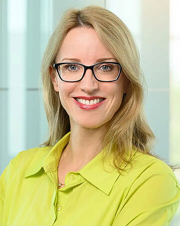 Foto: Prof. Alena Buyx, Professorin f&uuml;r Ethik der Medizin und Gesundheitstechnologien und Direktorin des Instituts f&uuml;r Geschichte und Ethik der Medizin an der TU M&uuml;nchen.