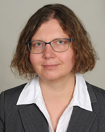 Dr. Malgorzata Debiak Dr. Malgorzata Debiak